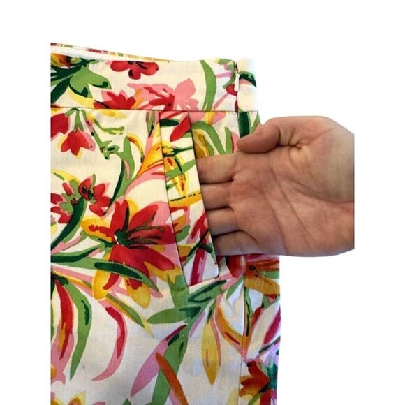 J. Crew Bright Floral Print Chino Shorts 3" Inseam Sz 4 EUC - Picture 3 of 6